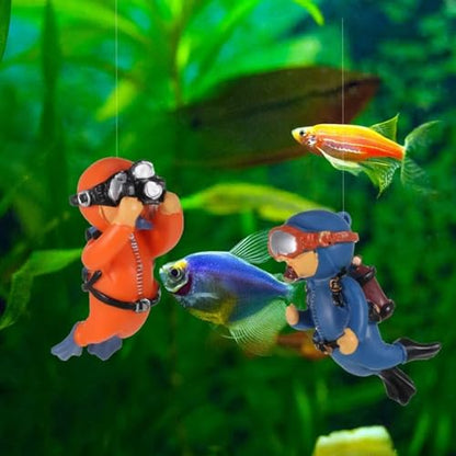 Petzlifeworld 2 Pcs Floating Mini Cute Photo Diver Aquarium Fish Tank Simulation Decoration Ornaments | Made with Eco Friendly Resin | No Harm to Fish