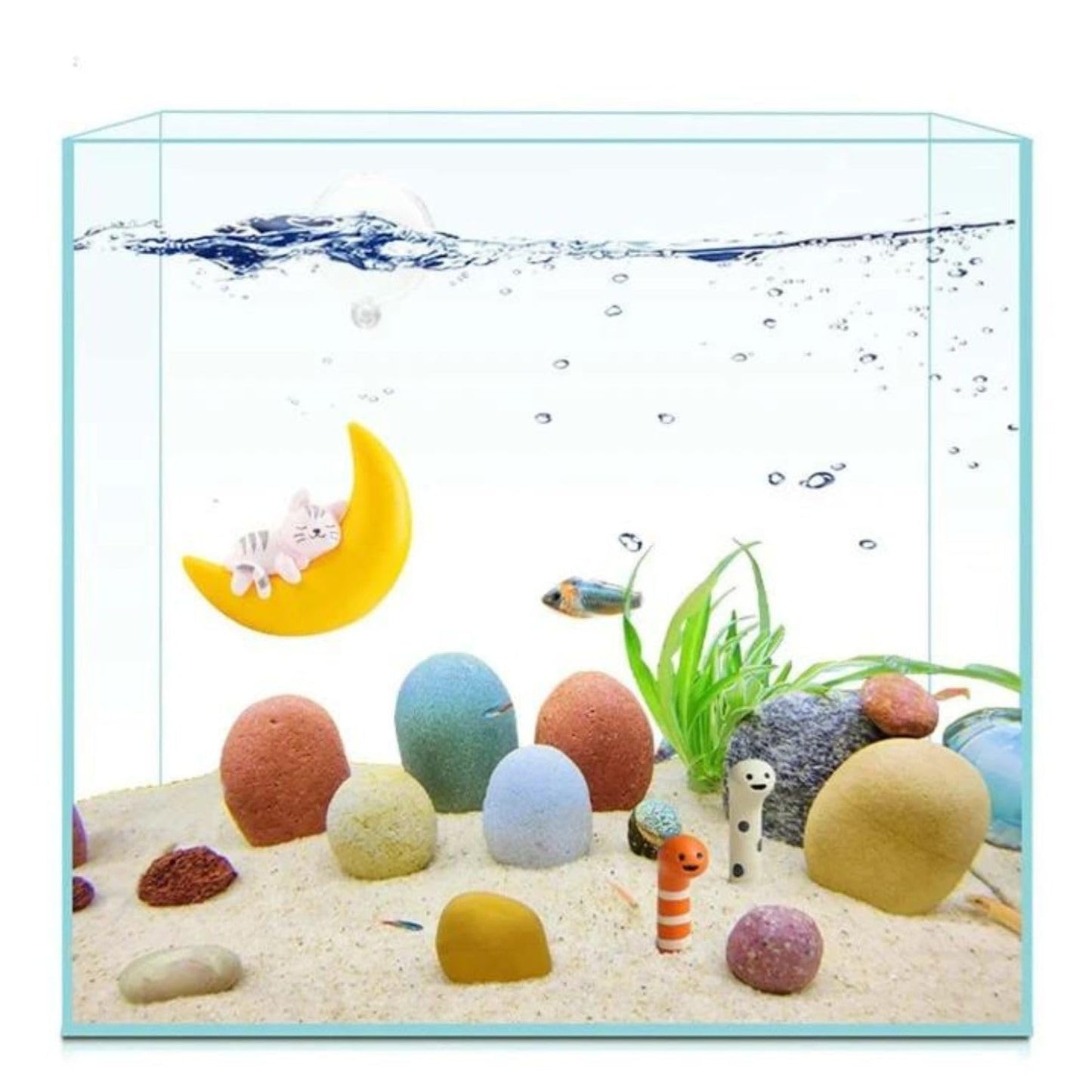 Petzlifeworld Floating Half Moon Sleeping Pet Aquarium Toys Mini Fish Tank Attractive Cute Decoration